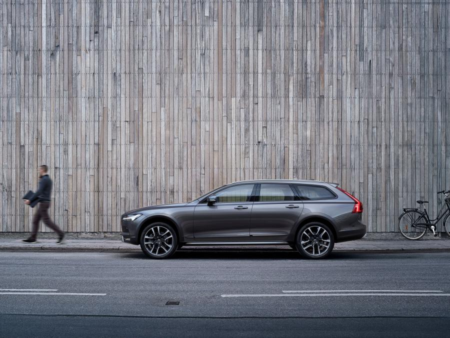  Volvo V90 T6 Cross Country 2016 года  (фото 87 из 104)